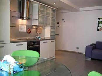 Uavoyage Business Apartments Kiev Exterior foto